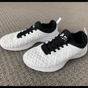 APL Techloom Phantom Women’s 7.5 Black/White